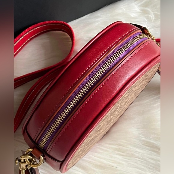 C6998 - Coach Kia Circle Bag in Signature Canvas - Picture 9 of 11